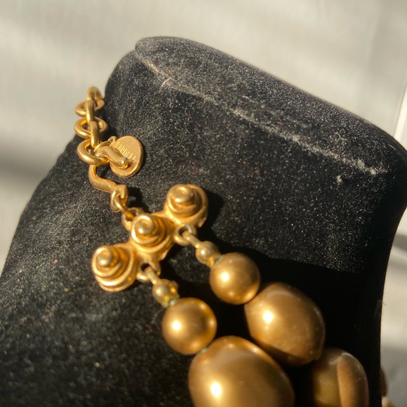 vintage coralee two stand necklace and earrings - Picture 4 of 4